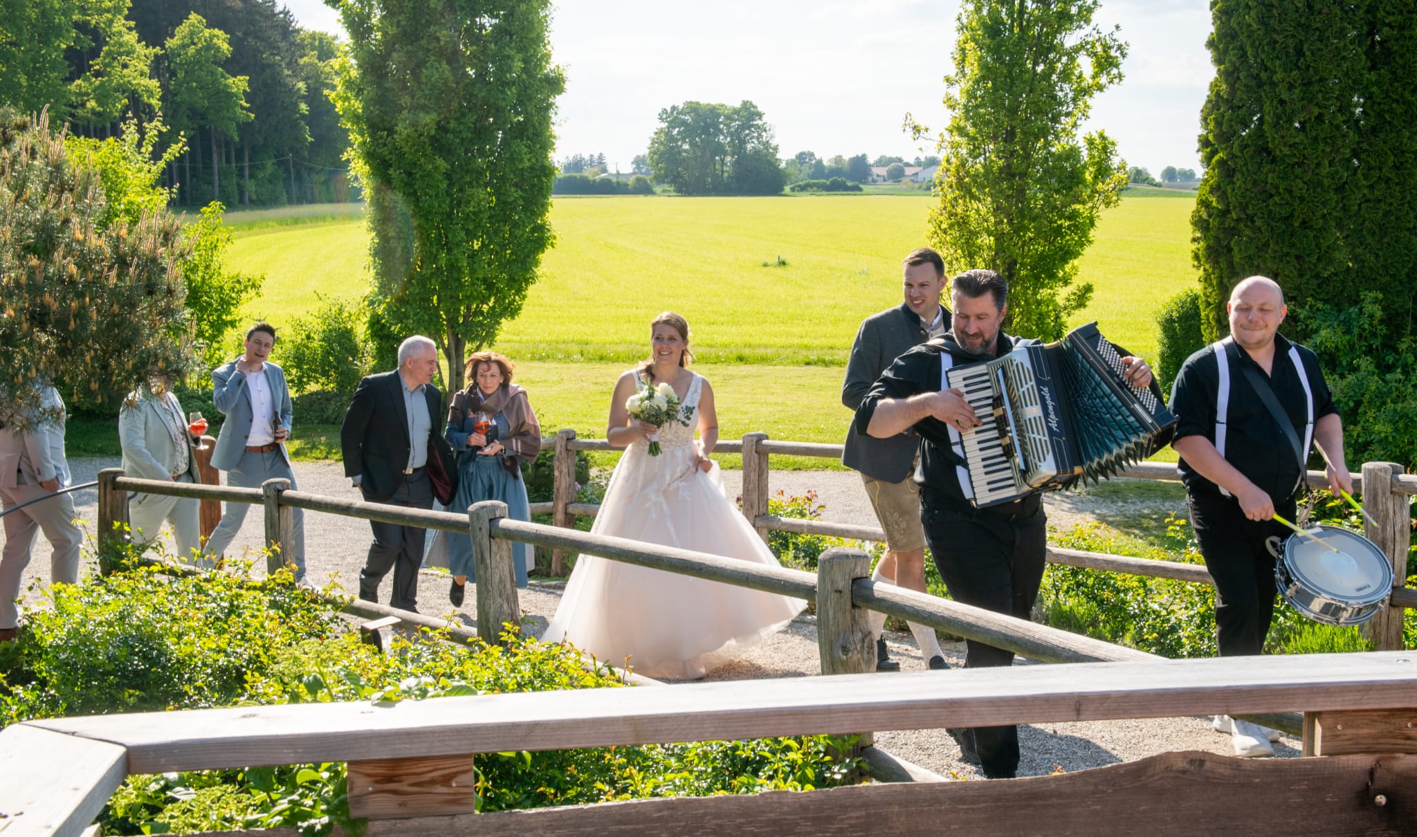 Hochzeitsband, Oktoberfestband und Eventband Out of Minga mieten / buchen, unplugged Begleitung