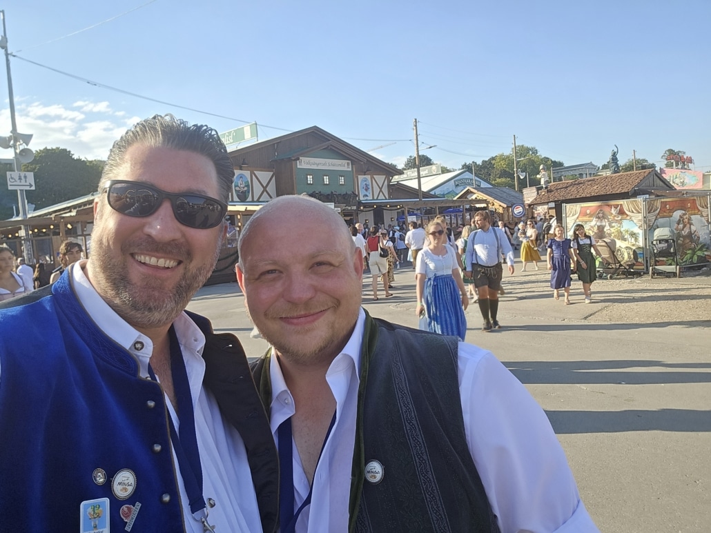 Hochzeitsband, Oktoberfestband und Eventband Out of Minga mieten / buchen, Spaß auf dem Oktoberfest 2025